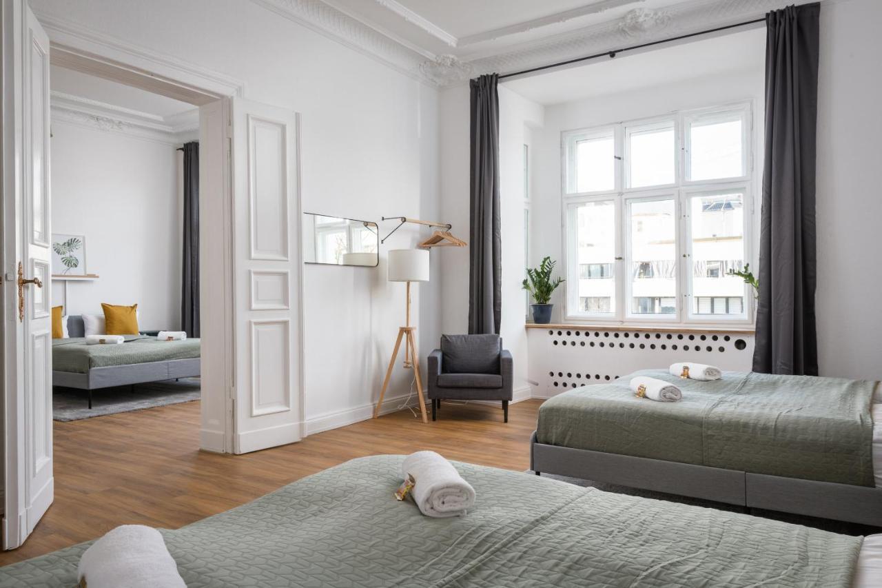 Riesiges Apartment Nahe Kudamm Sehr Schoner Altbau 123M2 Gross 12 Gaste Berlin Zewnętrze zdjęcie
