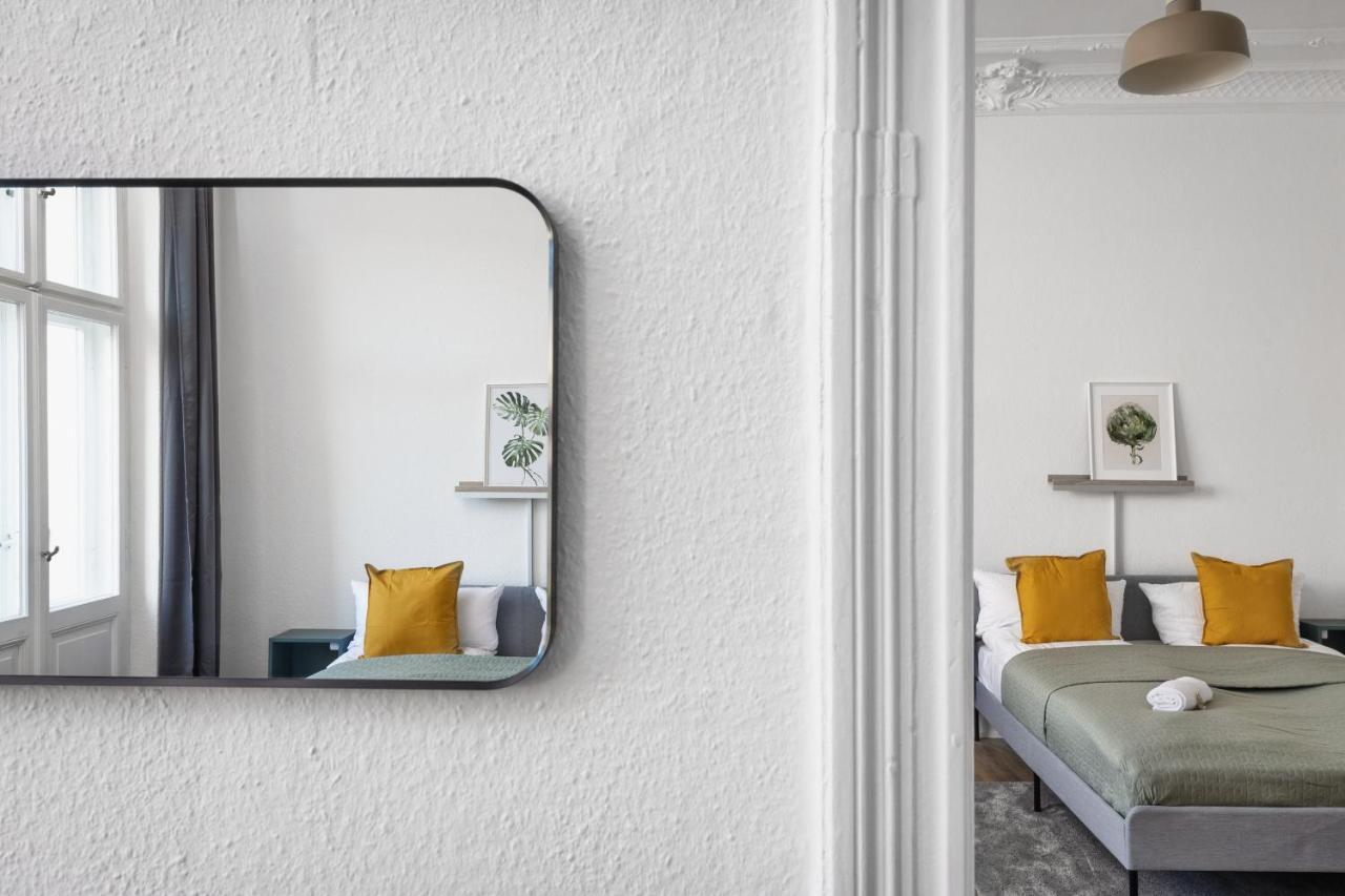 Riesiges Apartment Nahe Kudamm Sehr Schoner Altbau 123M2 Gross 12 Gaste Berlin Zewnętrze zdjęcie