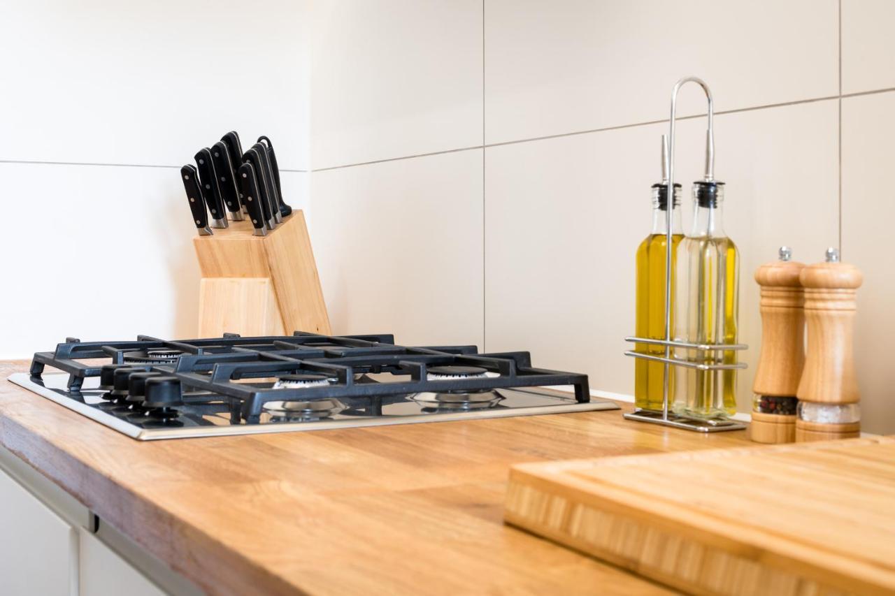 Riesiges Apartment Nahe Kudamm Sehr Schoner Altbau 123M2 Gross 12 Gaste Berlin Zewnętrze zdjęcie