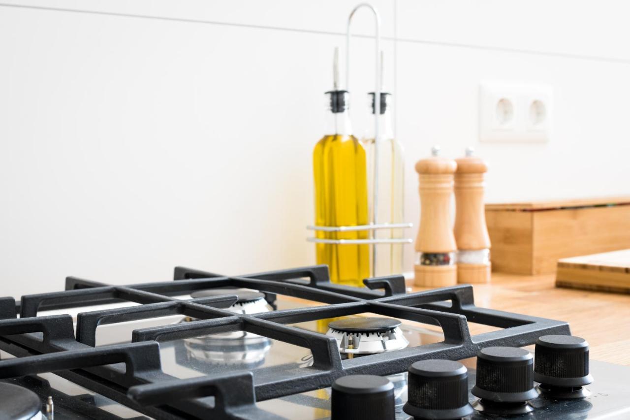 Riesiges Apartment Nahe Kudamm Sehr Schoner Altbau 123M2 Gross 12 Gaste Berlin Zewnętrze zdjęcie